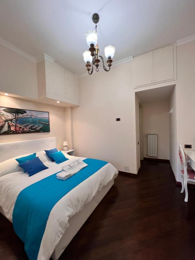 Domus Elena - Plebiscito Apartment เนเปิลส์ ภายนอก รูปภาพ